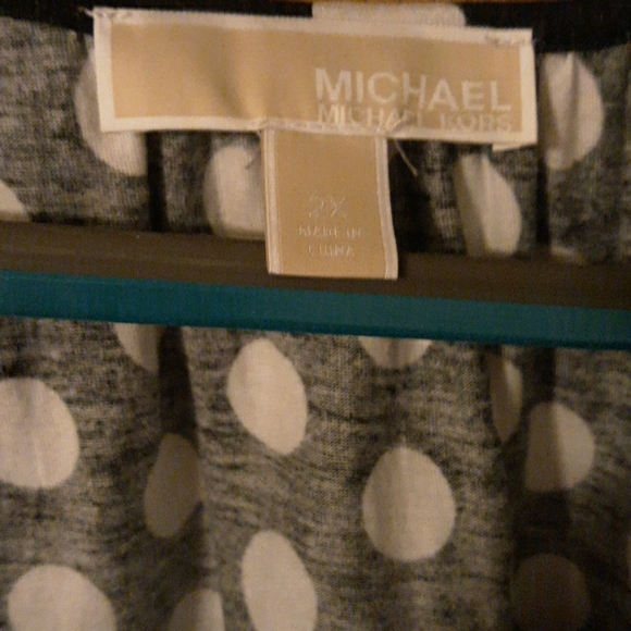 Michael Kors Black and White Polka Dot Flowy Top - Picture 3 of 3